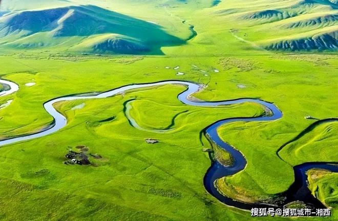华通热力最新动态，自然美景探索之旅的心灵洗礼与重生体验